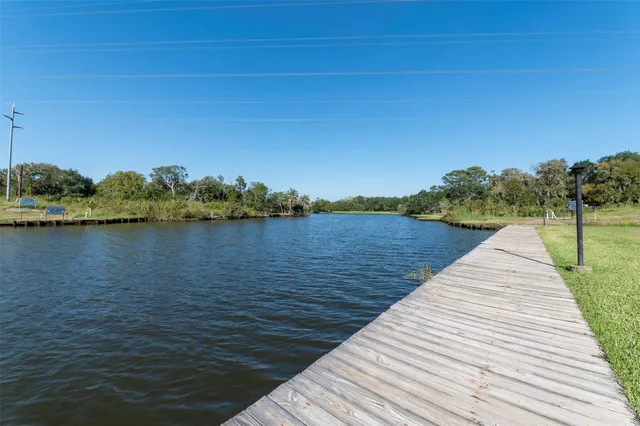 $234,900 | 2137 Casa Rio Circle, Dickinson, TX 77539