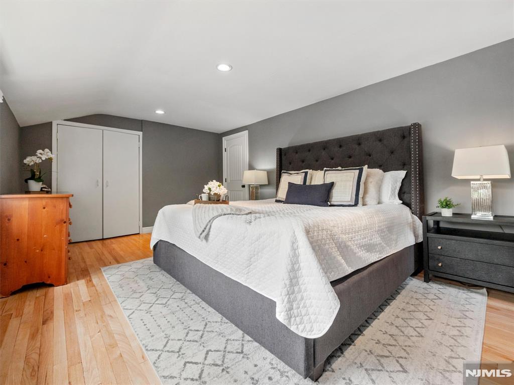 47 West Saddle River Road Waldwick, NJ 07463 - Photo 16 of 26