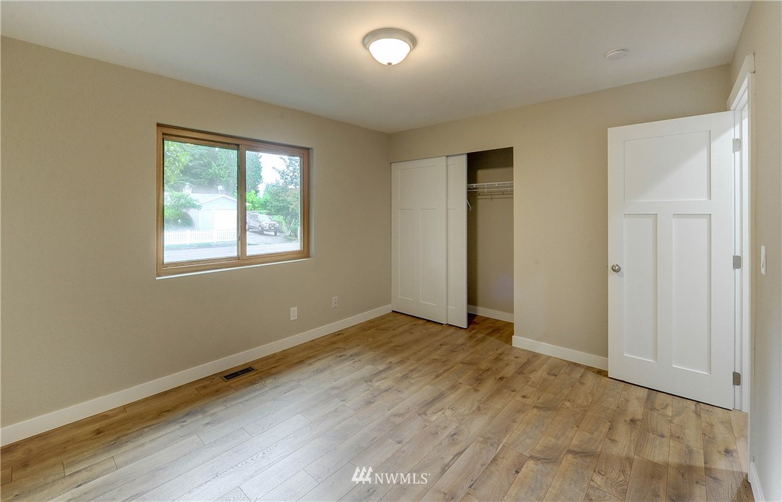 21620 Meridian Avenue South Bothell, WA 98021 - Photo 14 of 25