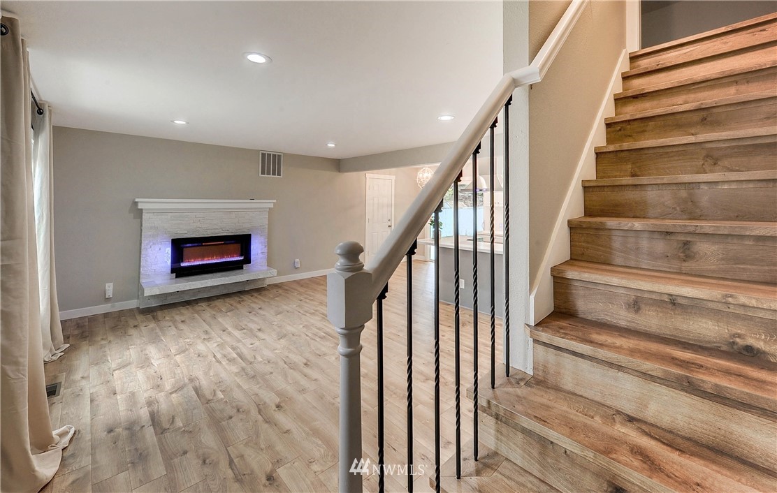 21620 Meridian Avenue South Bothell, WA 98021 - Photo 17 of 25