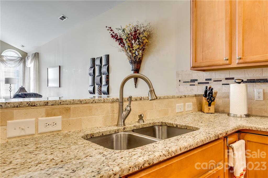 750 Ledgestone Court Tega Cay, SC 29708 - Photo 17 of 36 Gallery Image 17