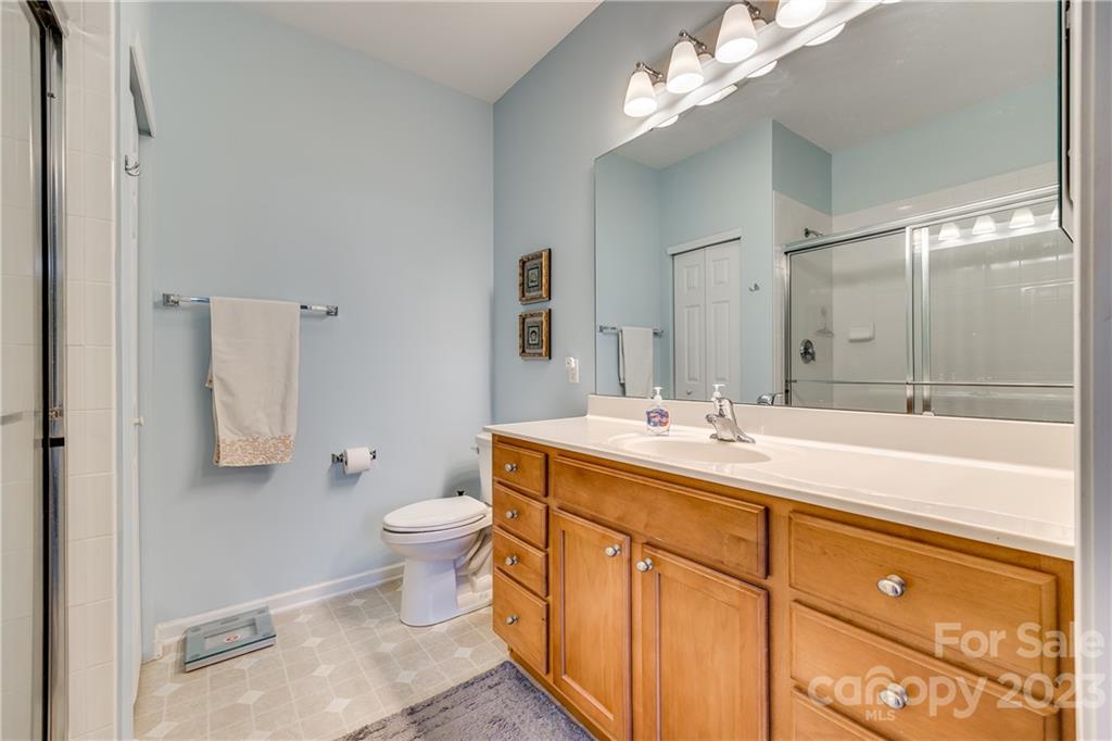 750 Ledgestone Court Tega Cay, SC 29708 - Photo 29 of 36 Gallery Image 29
