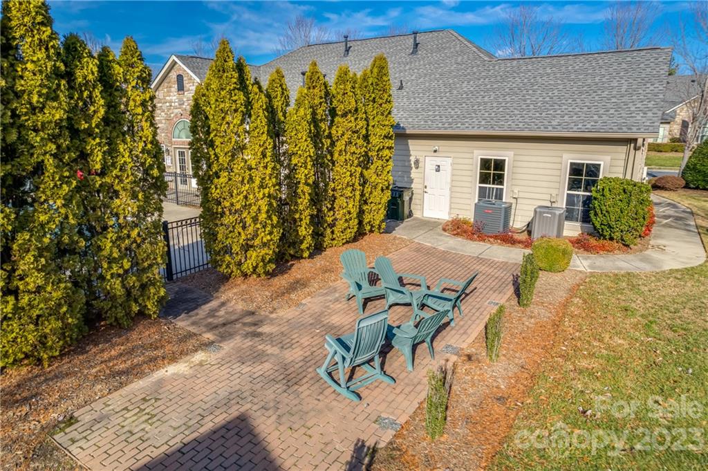 750 Ledgestone Court Tega Cay, SC 29708 - Photo 36 of 36 Gallery Image 36