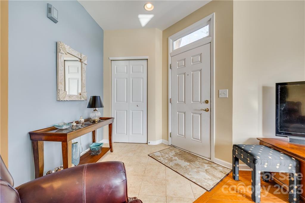 750 Ledgestone Court Tega Cay, SC 29708 - Photo 5 of 36 Gallery Image 5
