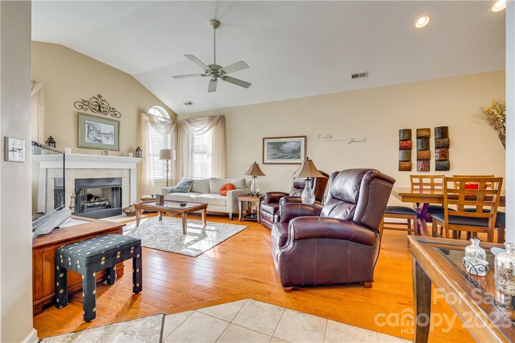 750 Ledgestone Court Tega Cay, SC 29708 - Photo 6 of 36 Gallery Image 6