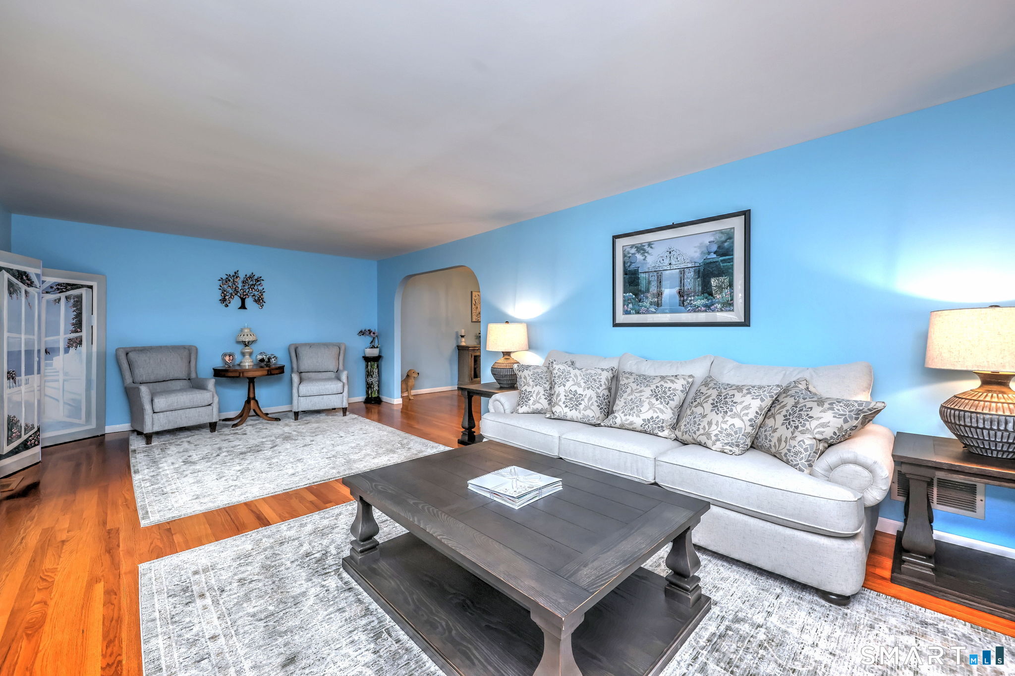 2262 Ridge Road North Haven, CT 06473 - Photo 25 of 40 a living room with furniture and a couch