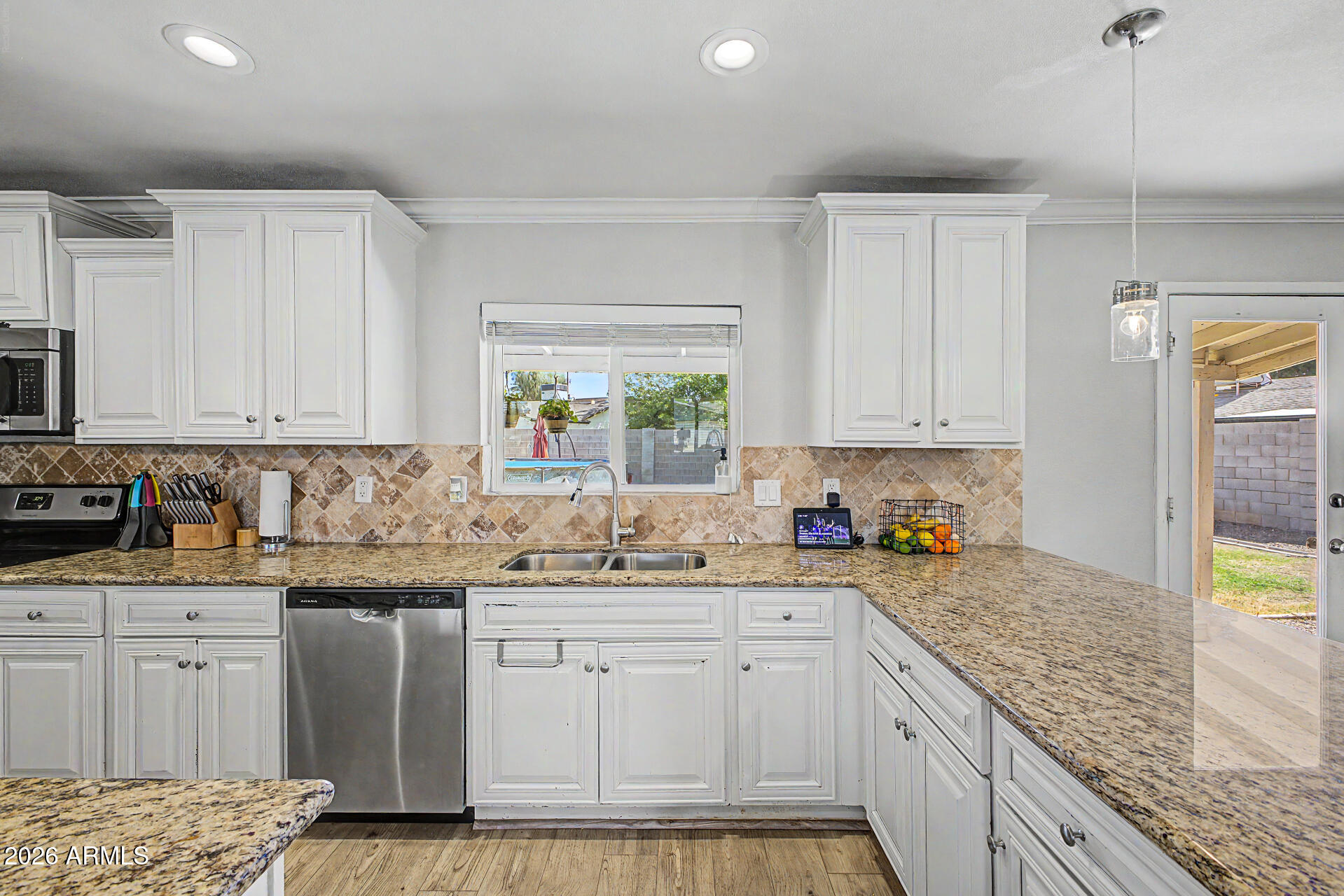427 West Spur Avenue Gilbert, AZ 85233 - Photo 13 of 31