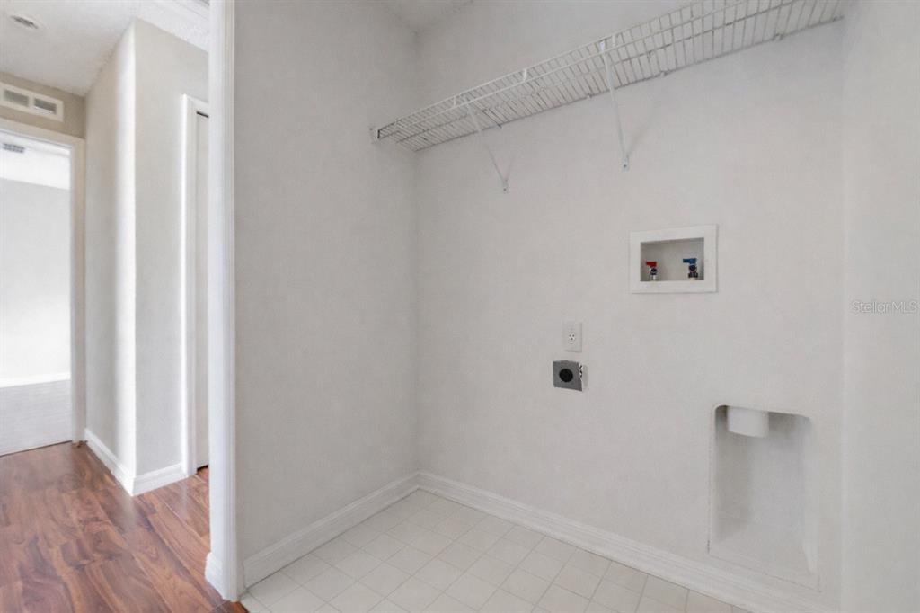 13364 Linden Drive Spring Hill, FL 34609 - Photo 23 of 28 a view of a hallway