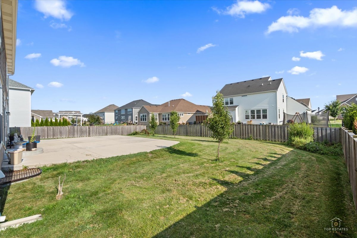 3617 Emerald Road Elgin, IL 60124 - Photo 34 of 45