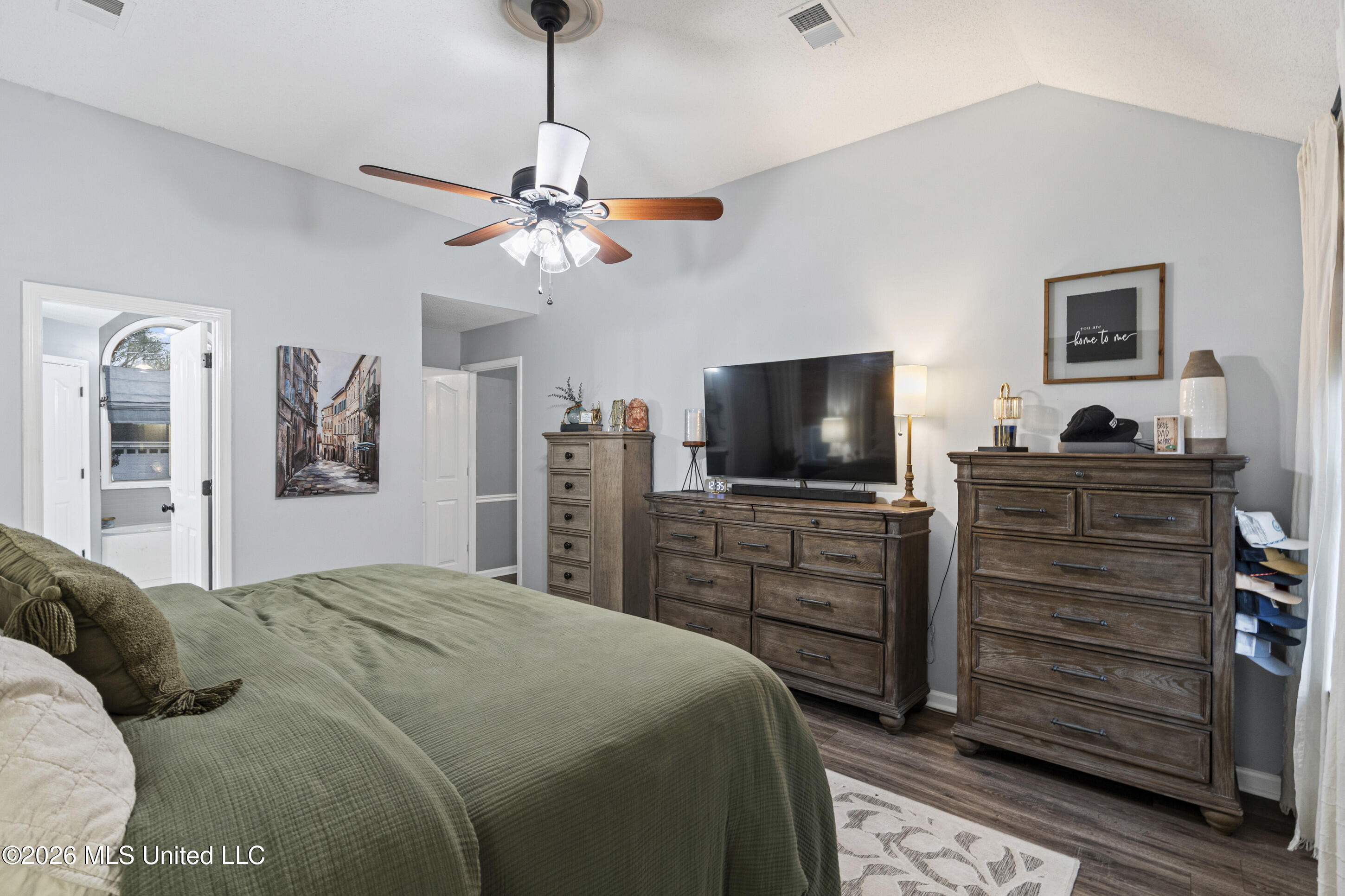 13090 Sandbourne West Olive Branch, MS 38654 - Photo 12 of 34 Primary