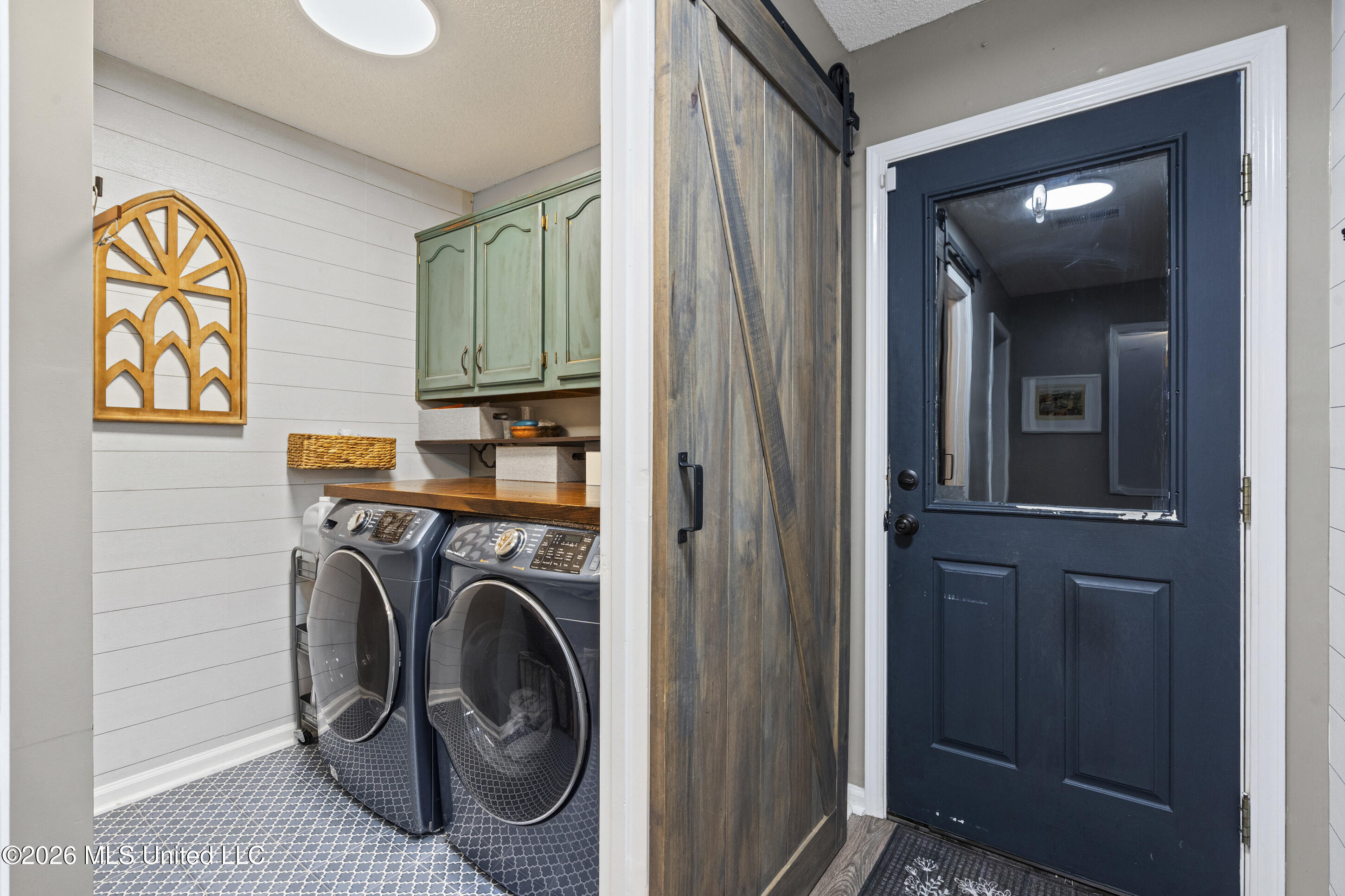 13090 Sandbourne West Olive Branch, MS 38654 - Photo 23 of 34 Laundry