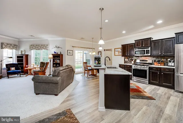 $378,499 | 45 Winterberry Lane, Womelsdorf, PA 19567