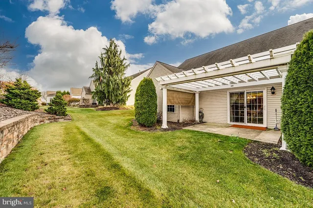 $378,499 | 45 Winterberry Lane, Womelsdorf, PA 19567