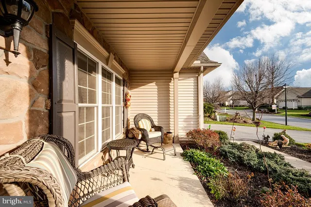 $378,499 | 45 Winterberry Lane, Womelsdorf, PA 19567