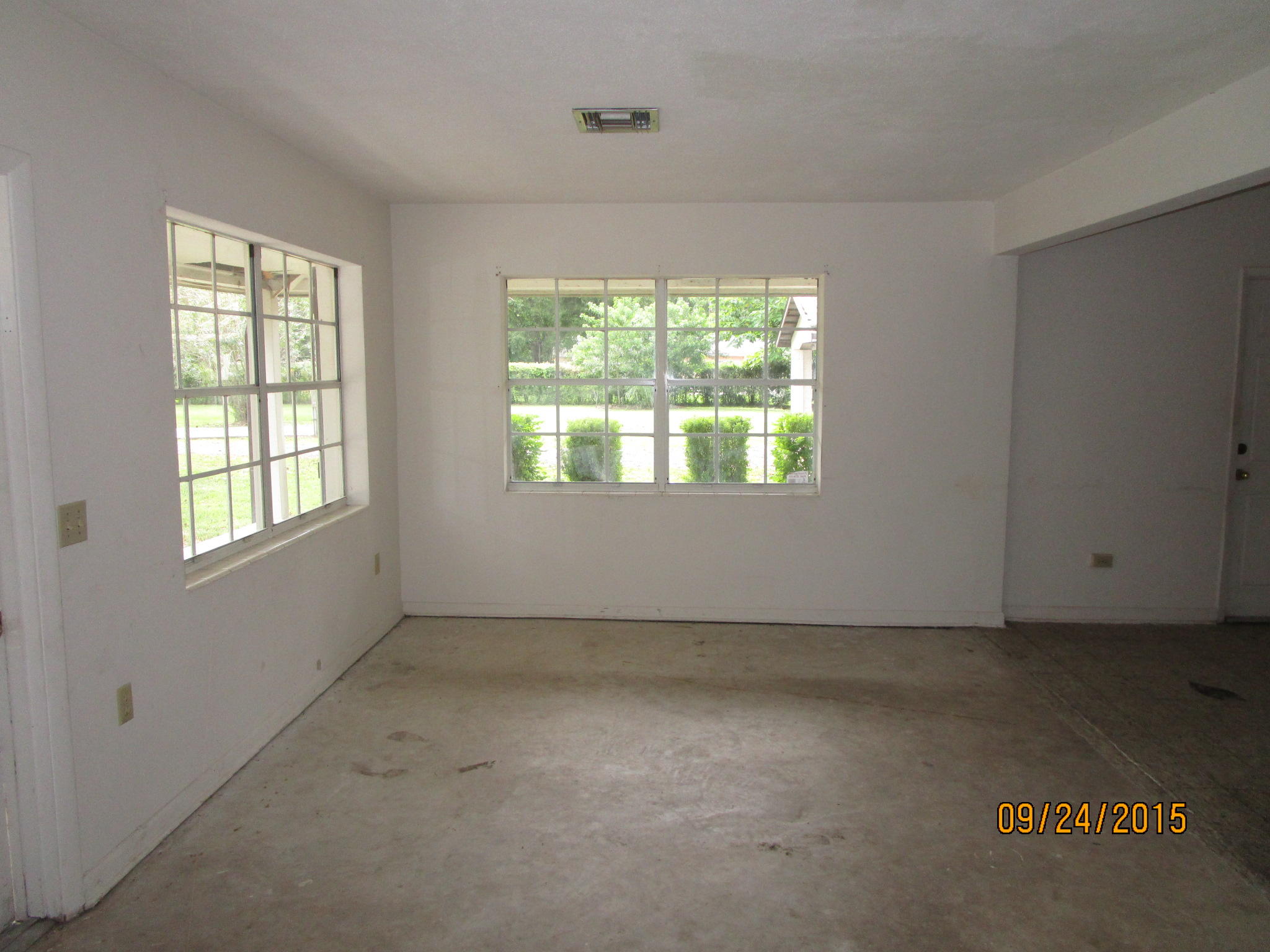 606 Ulrich Road Fort Pierce, FL 34982 - Photo 11 of 25 IMG_8221