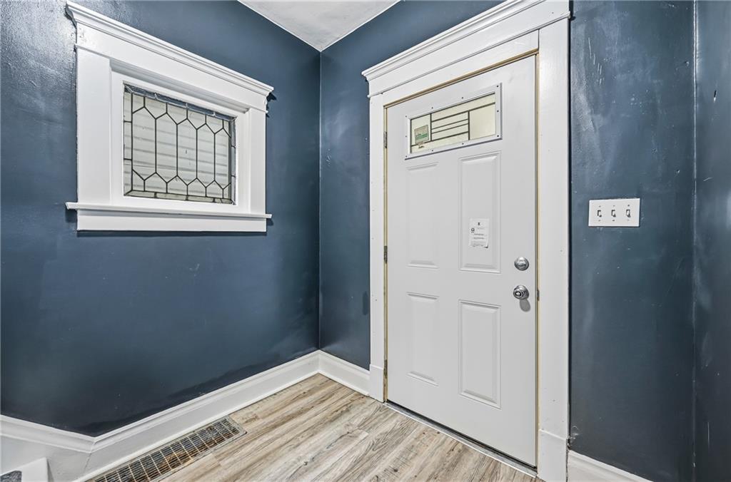 522 Wallis Avenue Farrell, PA 16121 - Photo 12 of 24