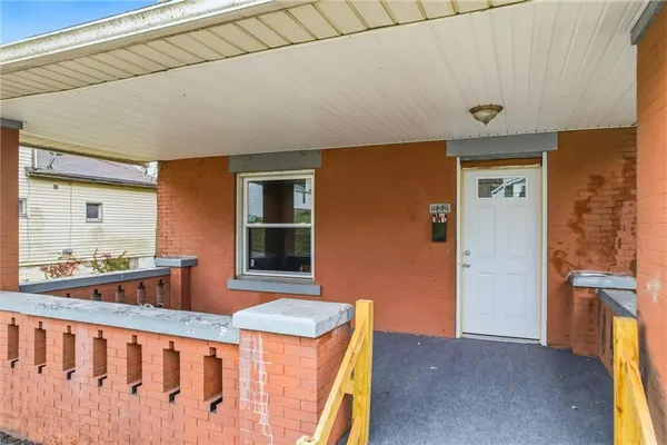 $77,500 | 522 Wallis Avenue, Farrell, PA 16121