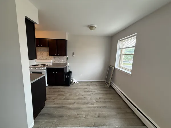 $1,450 | 3001 Thatcher Avenue, Unit 4F, River Grove, IL 60171