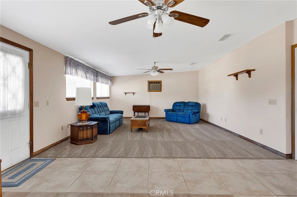 13392 Yakima Road Apple Valley, CA 92308 - Photo 19 of 39