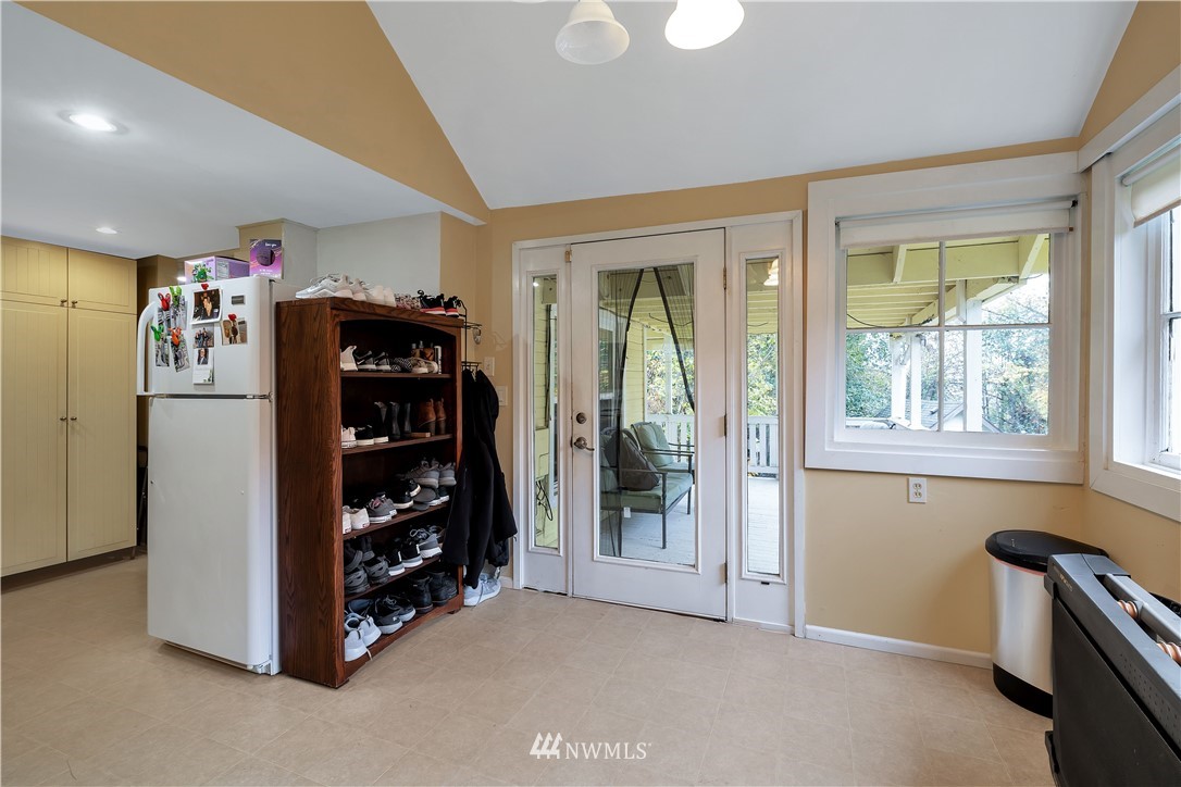 508 Decatur Street Port Orchard, WA 98366 - Photo 5 of 23 Gallery Image 5