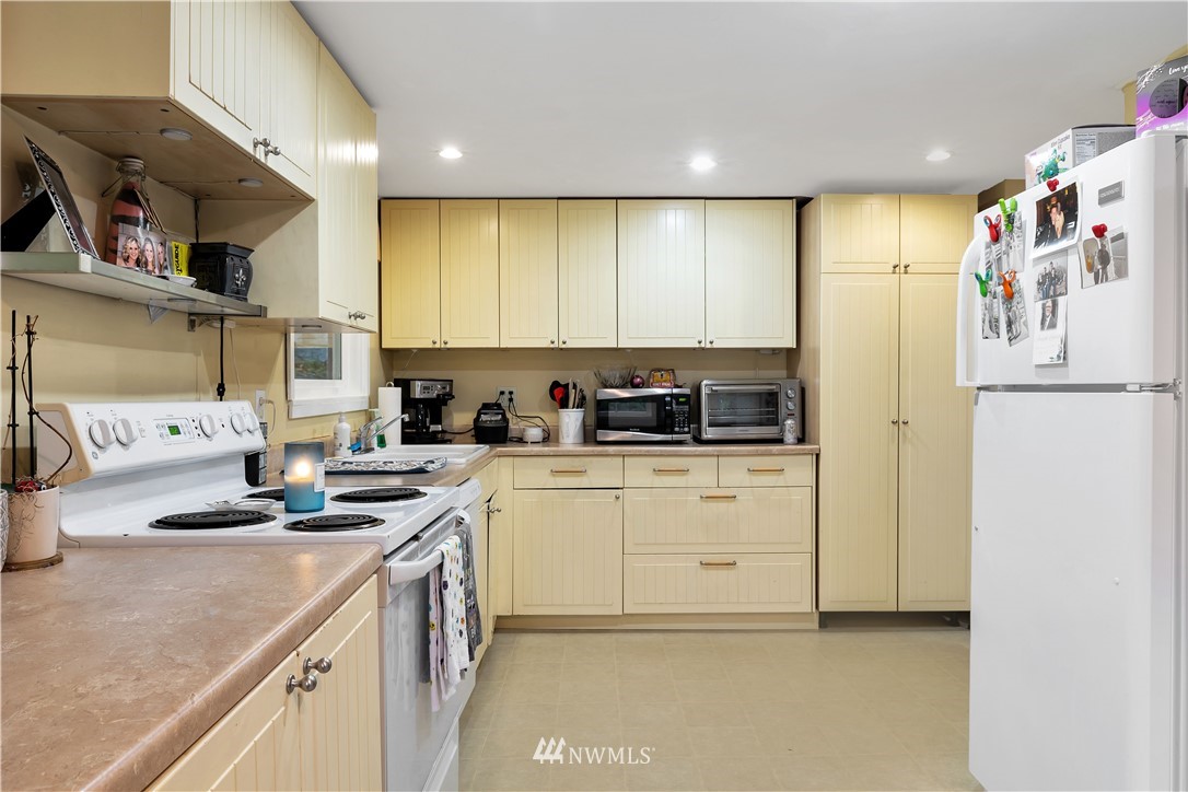 508 Decatur Street Port Orchard, WA 98366 - Photo 7 of 23 Gallery Image 7