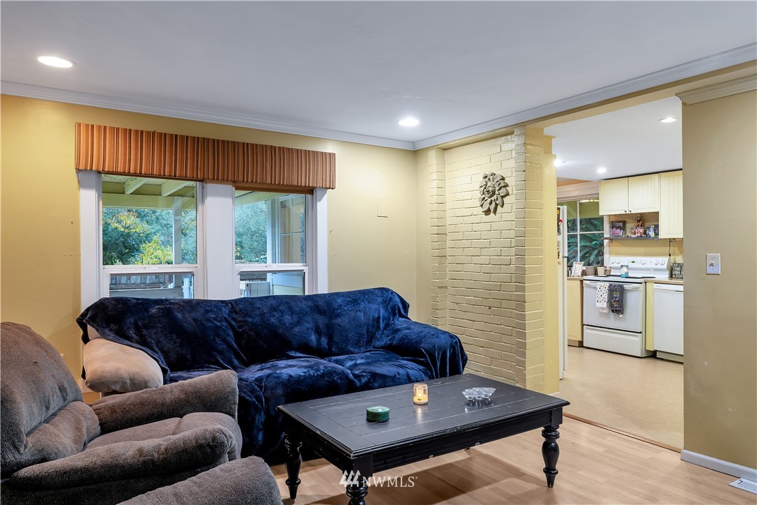 508 Decatur Street Port Orchard, WA 98366 - Photo 9 of 23 Gallery Image 9