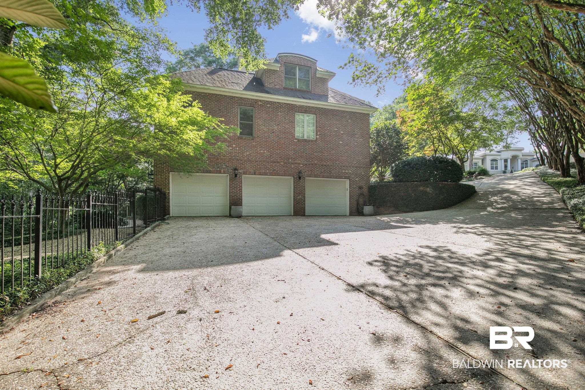 105 Crofton Court Fairhope, AL 36532 - Photo 3 of 50