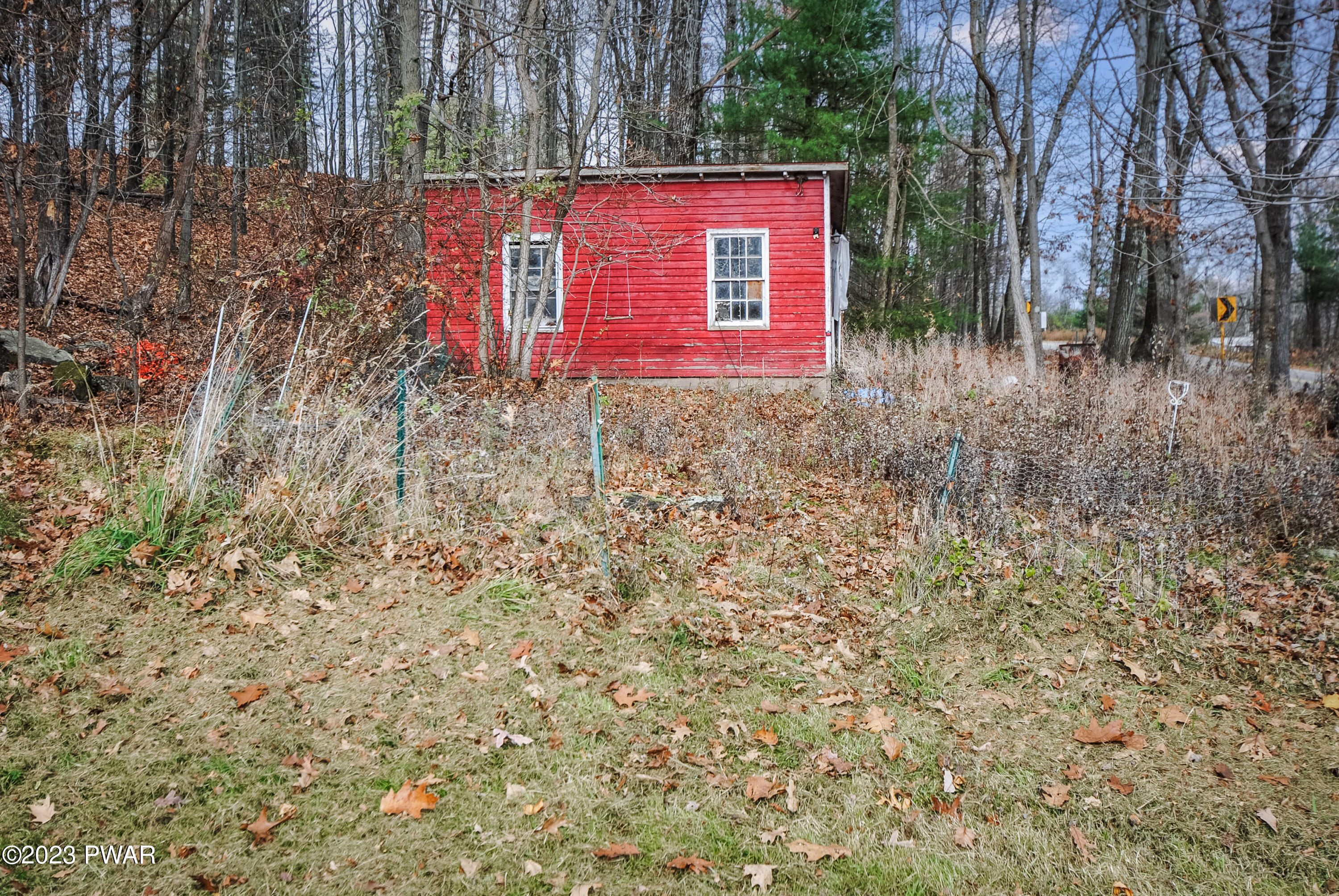 71 Hoadleys Road Hawley, PA 18428 - Photo 3 of 29