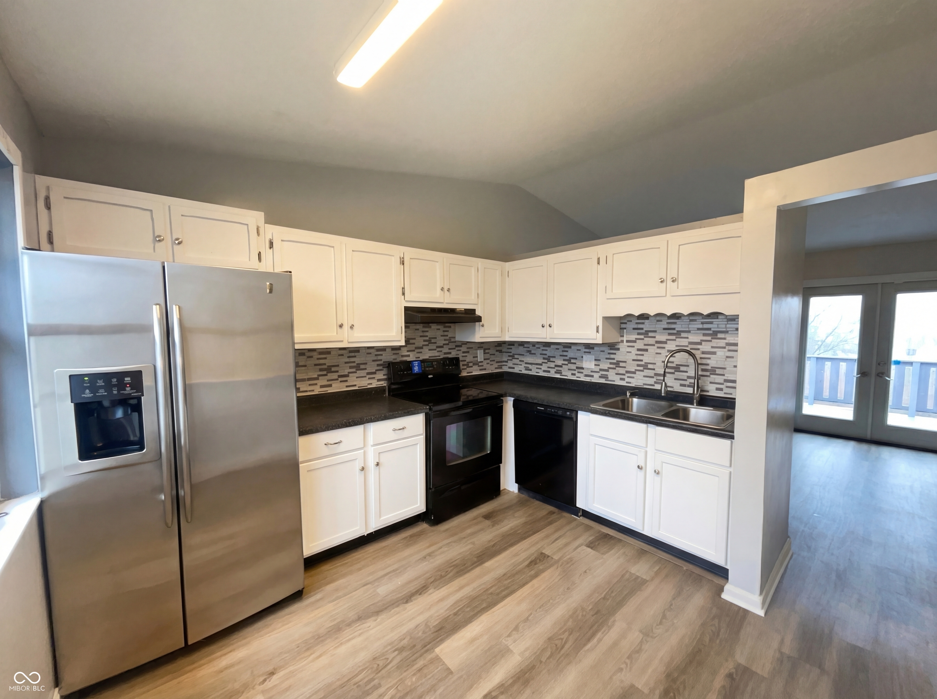 7739 Inverness Drive Indianapolis, IN 46237 - Photo 2 of 16