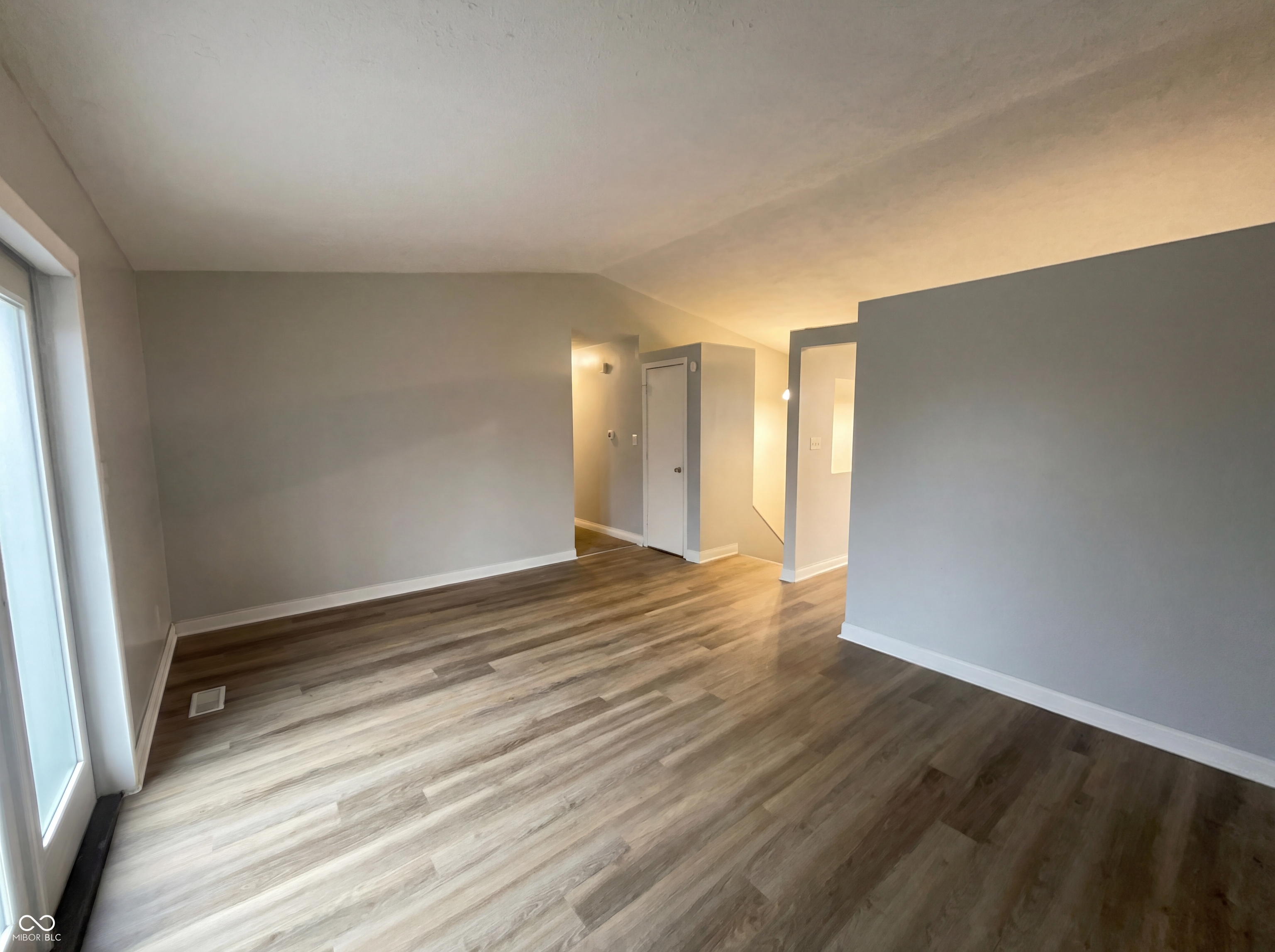 7739 Inverness Drive Indianapolis, IN 46237 - Photo 7 of 16