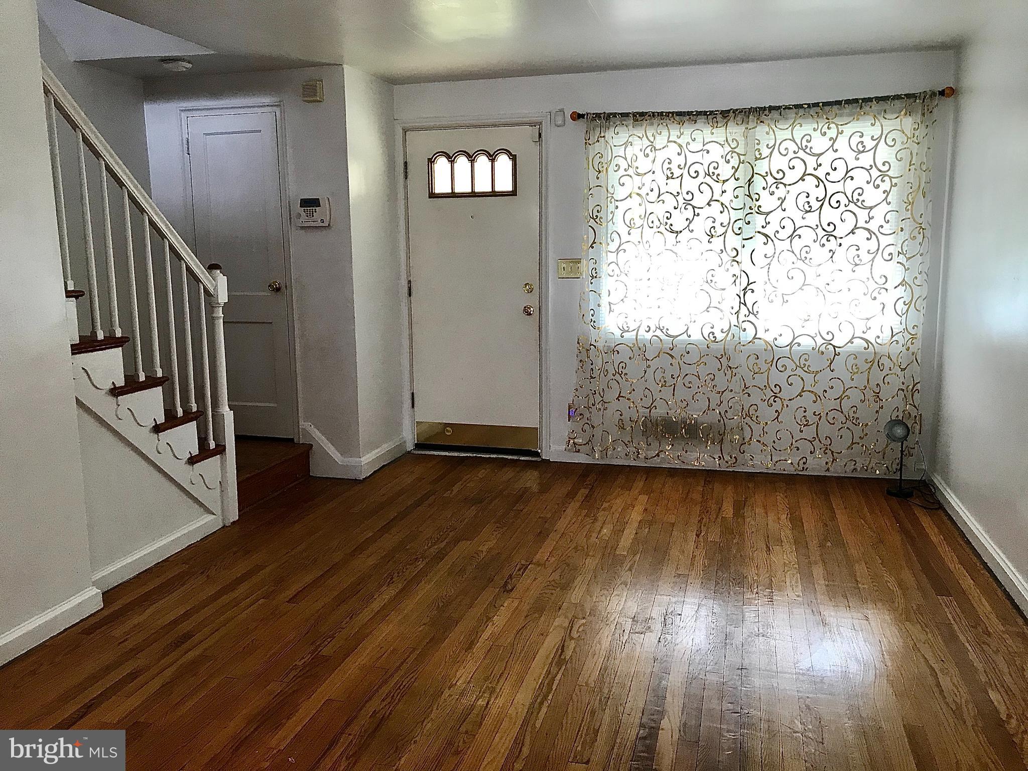 1131 Wedgewood Road Baltimore, MD 21229 - Photo 16 of 79 Welcome home!