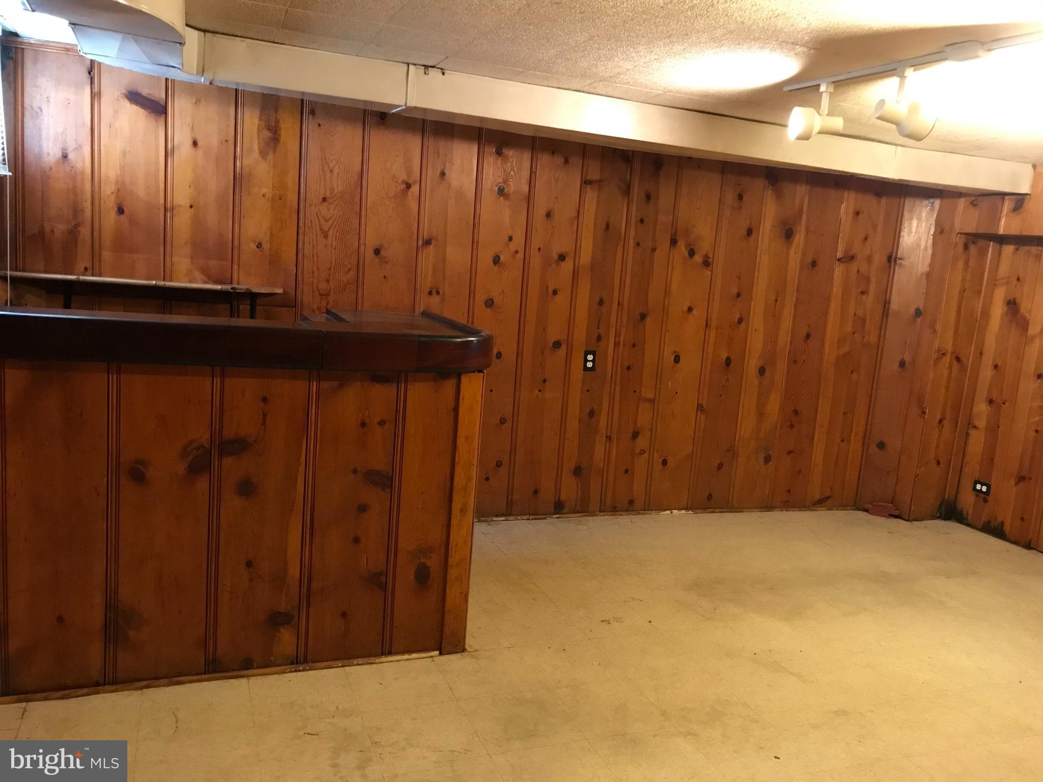 1131 Wedgewood Road Baltimore, MD 21229 - Photo 73 of 79 Beautiful knotty pine panel