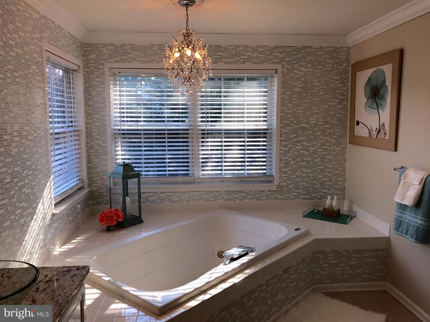33 Winding Road Newark, DE 19702 - Photo 18 of 23 Master Bathroom