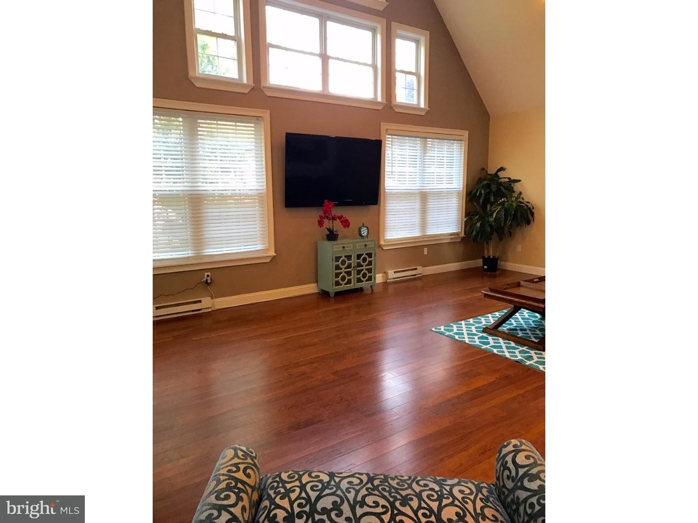 33 Winding Road Newark, DE 19702 - Photo 22 of 23 Sun Room