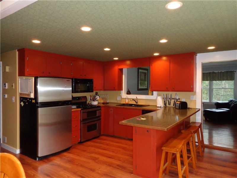 26 Pleasant Hill Road Freeport, ME 04032 - Photo 11 of 27 Kitchen.
