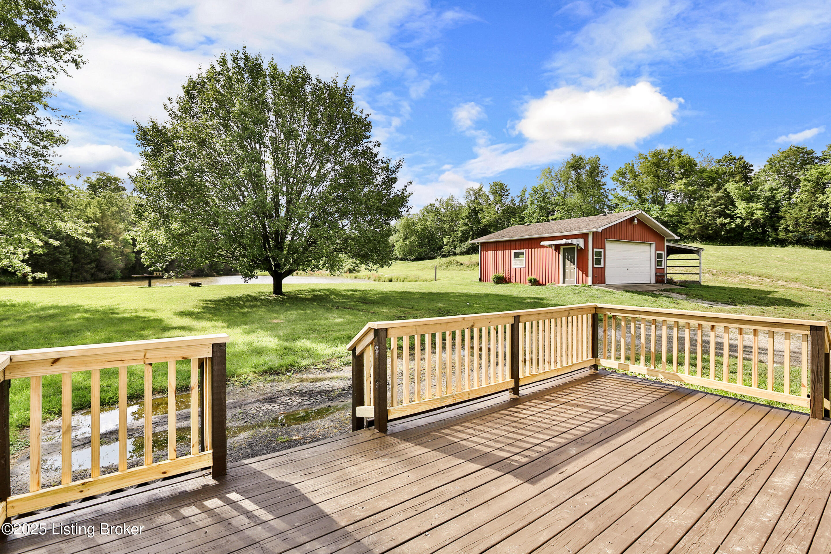 2425 Buzzard Roost Road Waddy, KY 40076 - Photo 29 of 45 CT6C4970