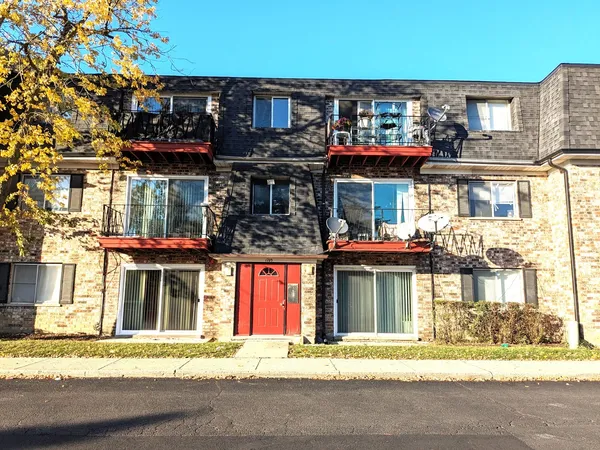 $1,650 | 1703 West Mansard Lane, Unit 103, Mount Prospect, IL 60056