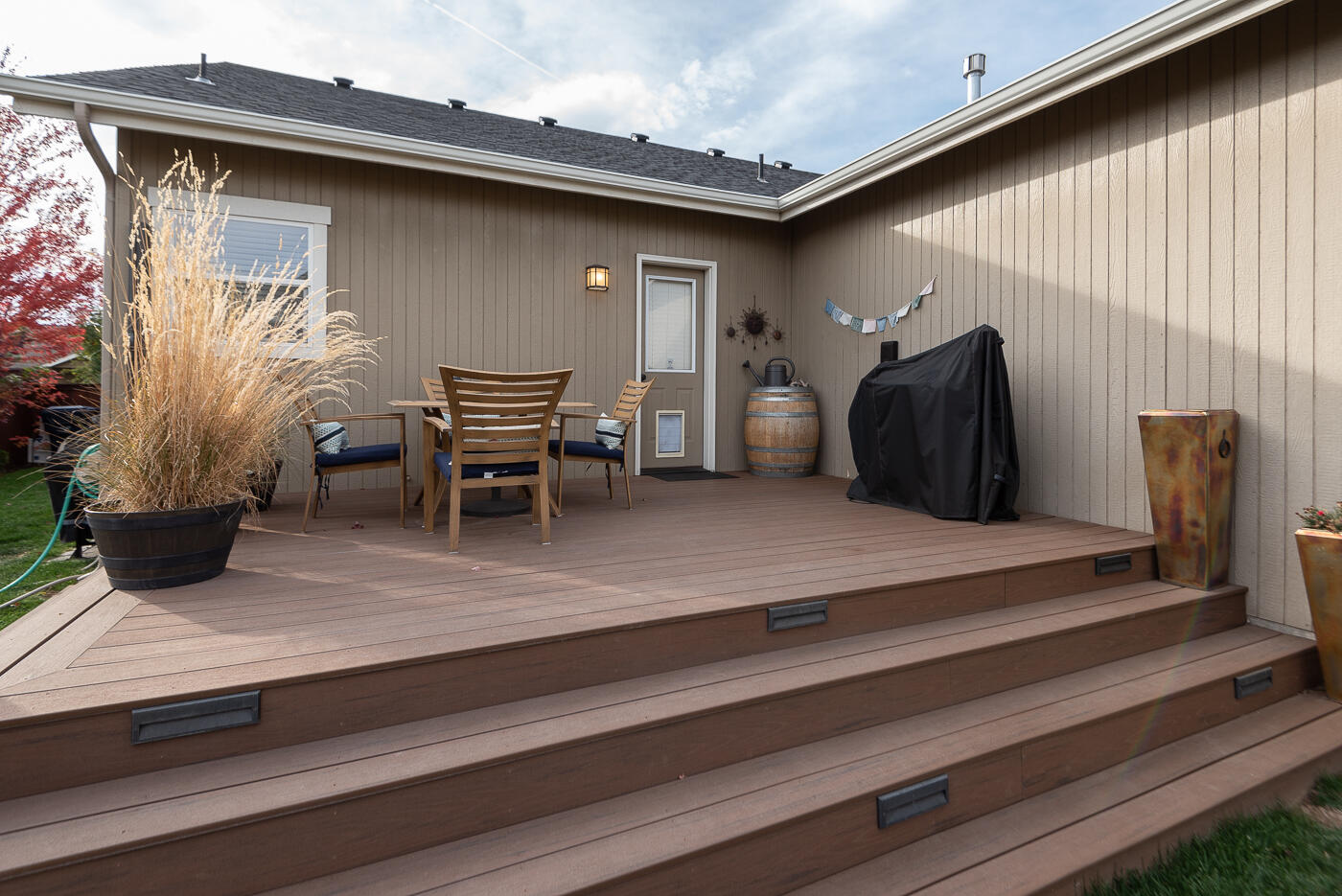 63790 Stanley Way Bend, OR 97701 - Photo 5 of 27 Rear Deck