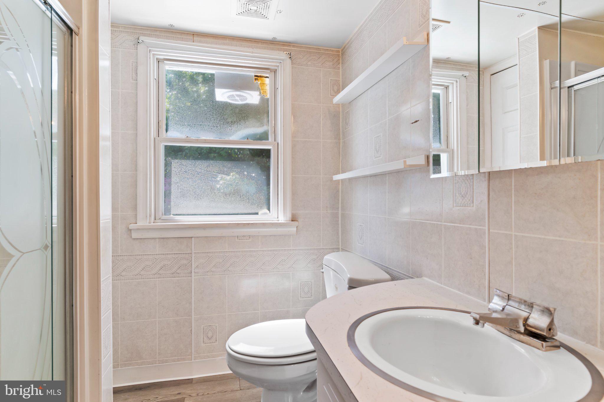 39 Coble Road St. Thomas, PA 17252 - Photo 20 of 47 Upper Level Full Bathroom