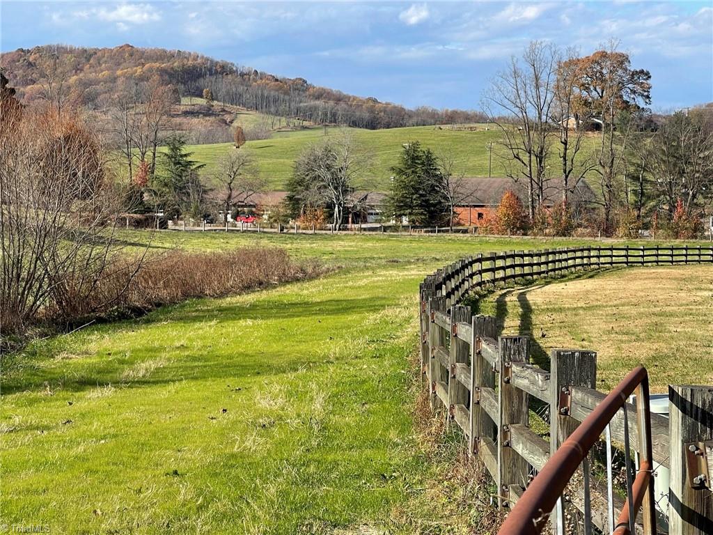 796 Somers Road Ronda, NC 28670 - Photo 26 of 50 Gallery Image 26