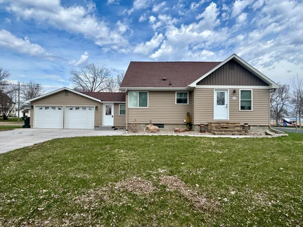 $276,000 | 310 Southview Avenue South, Gaylord, MN 55334