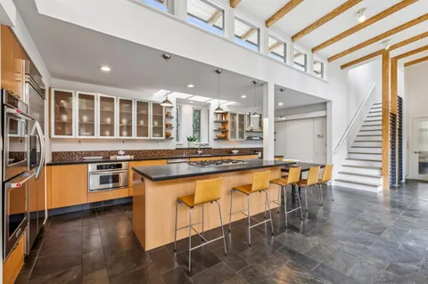 $6,850,000 | 839 Melville Avenue, Palo Alto, CA 94301