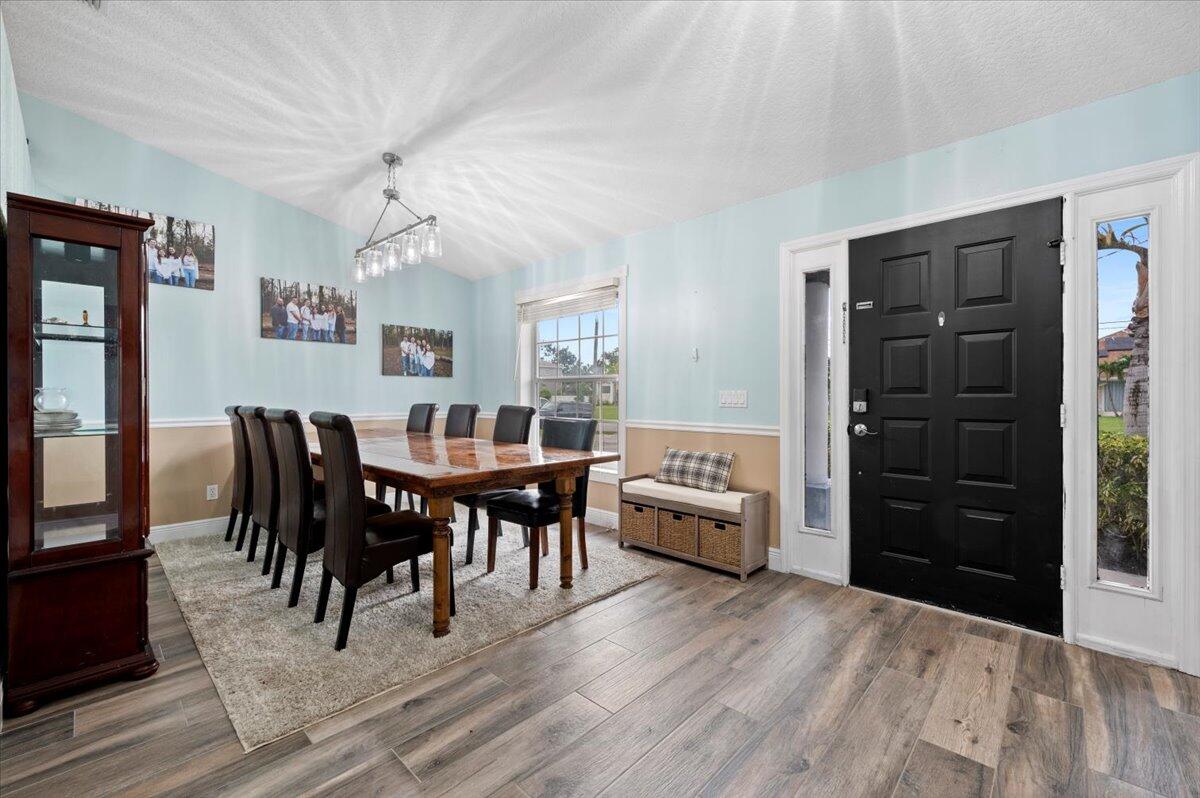 1768 Southwest Leafy Road Port St. Lucie, FL 34953 - Photo 6 of 21 04-LUX0281