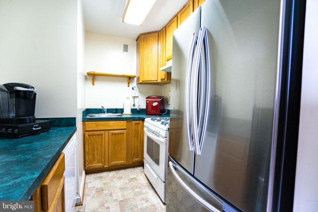 $148,000 | 5340 Holmes Run Parkway, Unit 416, Alexandria, VA 22304