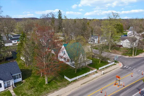 $218,000 | 83 East South Avenue, Hesperia, MI 49421