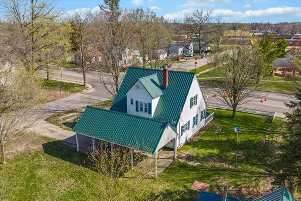 $218,000 | 83 East South Avenue, Hesperia, MI 49421