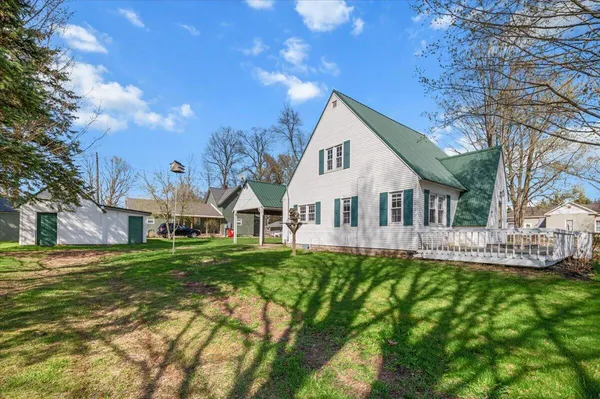 $218,000 | 83 East South Avenue, Hesperia, MI 49421