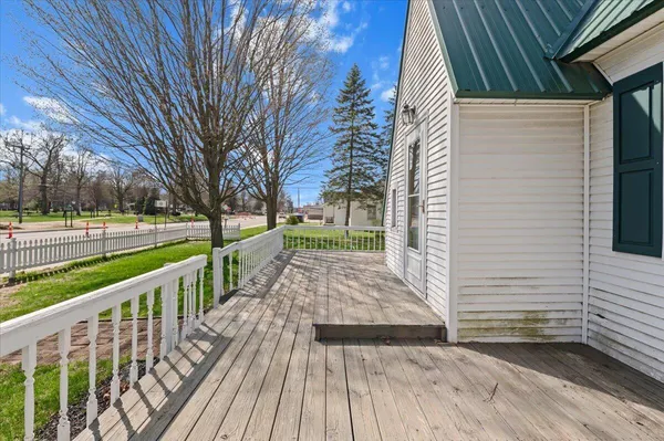 $218,000 | 83 East South Avenue, Hesperia, MI 49421