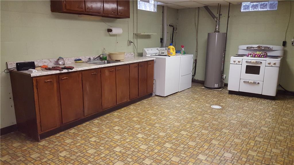738 Freeport Road Butler, PA 16002 - Photo 17 of 23