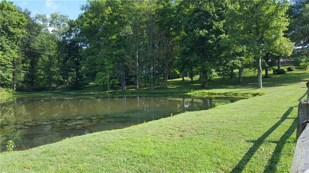 738 Freeport Road Butler, PA 16002 - Photo 3 of 23
